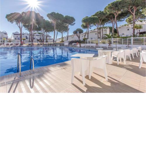 Nice home in Marbella with WiFi, Outdoor swimming pool and 1 Bedrooms