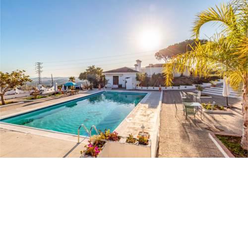 Nice home in Mijas w/ Outdoor swimming pool, WiFi and 4 Bedrooms