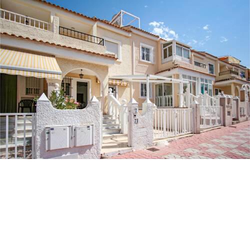 Nice home in Santa Pola with Outdoor swimming pool, WiFi and 2 Bedrooms