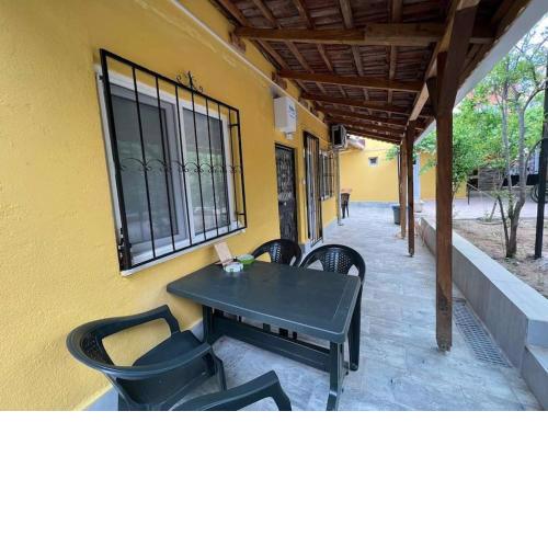 Nice house with garden in heart of city center