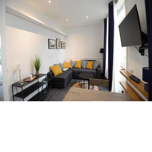 Nice Studio Near Eiffel Tower