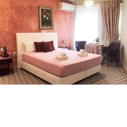 Nice Suite 5 min. from Syntagma Square, Athens