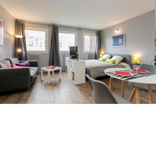 Nicely decorated modern studio near the Eiffel Tower - Paris - Welkeys