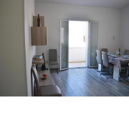 Nicely furnished holiday home in San Foca a few steps from Ll78 beach