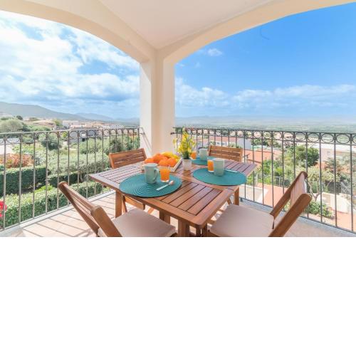 Nicole House With Stunning View And Pool - Happy Rentals