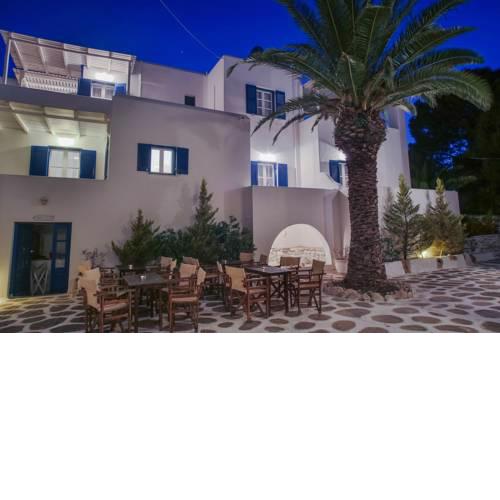 Nicos Studios & Apartments