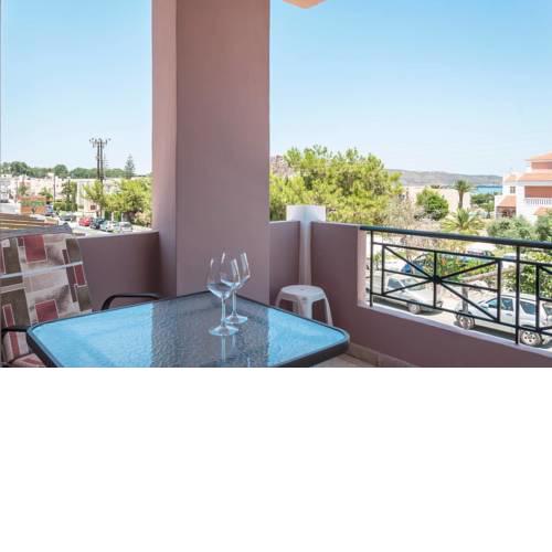 Nikos Apartments