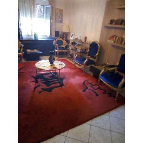 NIKOS HOUSE