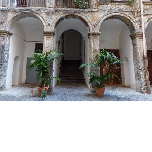 Nilo 1 - Shelter in the center by Napoliapartments