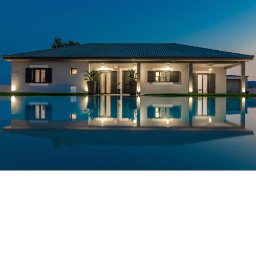 Nimar Luxury Villa