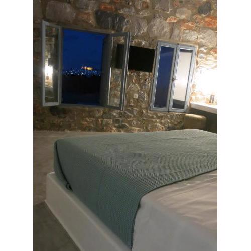 Nisides Suites