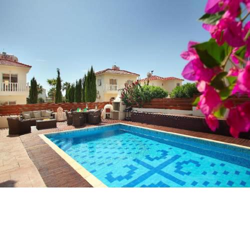 Nissi Luxury Villa