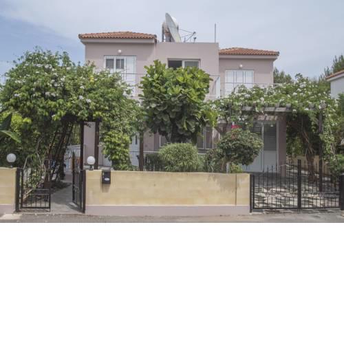 Nissi Maria Villa