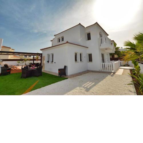 Nissi Villa Sotia