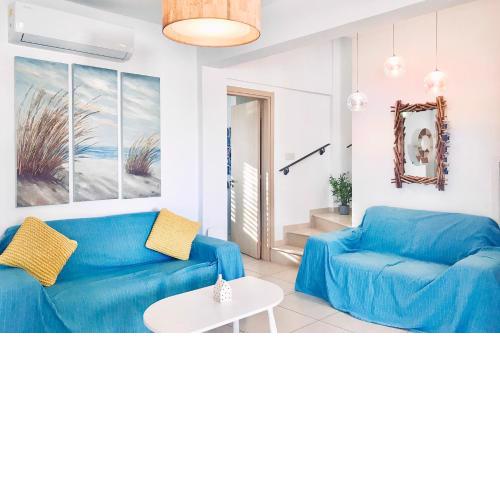 Nissini Shell, 3 bedroom villa with private pool at Nissi Beach