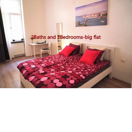 No. 11 Apartment with 2 bathrooms next to railway station