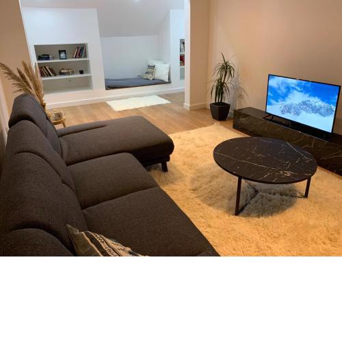 Noah's Attic - Apartment Hotel in Korce
