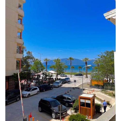 Noi's sea view studio
