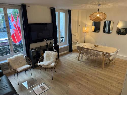 NOTRE DAME - STYLISH APARTMENT