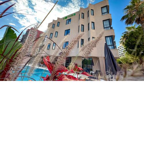NOTUS SUITES