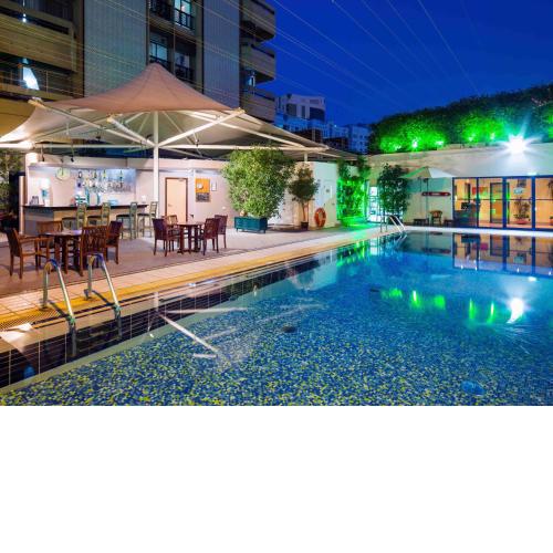Novel Hotel City Center