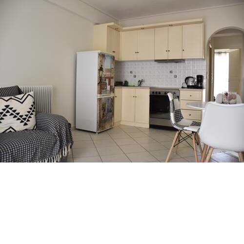 Ntina's apartment