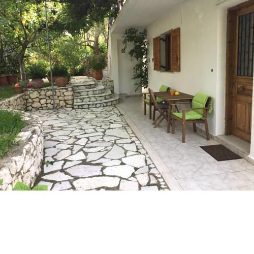 ntinas house