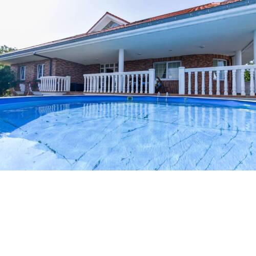 ¡Nuevo! Amplio chalet con jardín y piscina en Liencres
