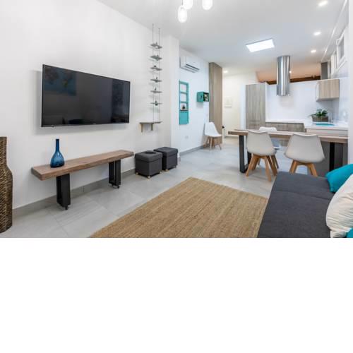 Nuevo apartamento en Centro Historico!!! Parking gratis