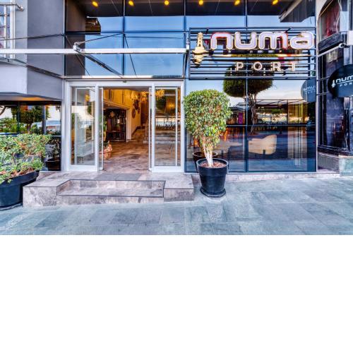 Numa Port Hotel
