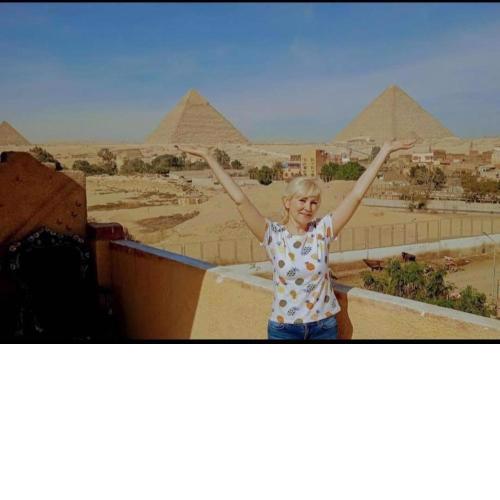 Number One Pyramids Hotel