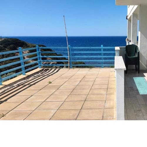 Nuovo appartamento con vista a 50 m dalla spiaggia
