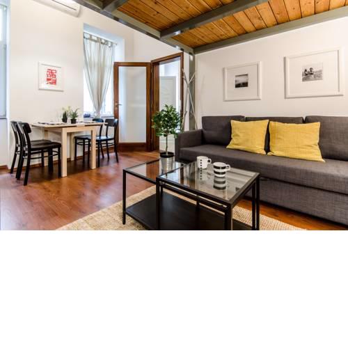 Nutmeg Apartment