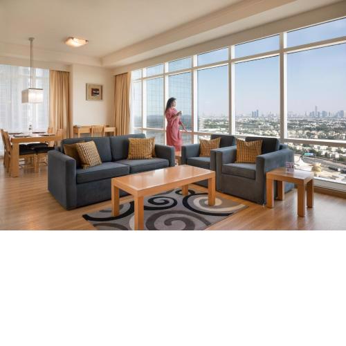 Oaks Liwa Heights Hotel Suites