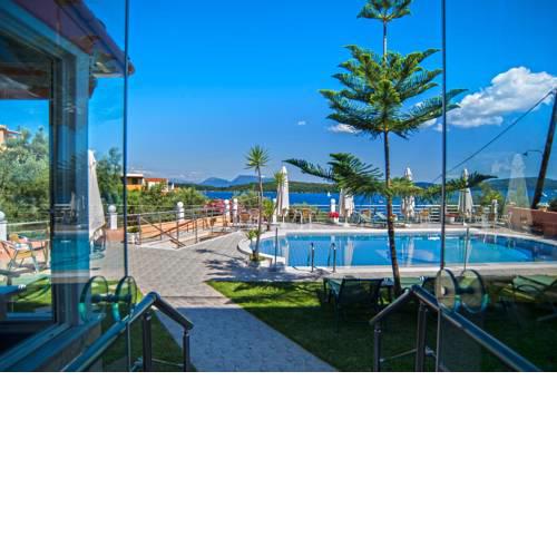 Oasis Hotel