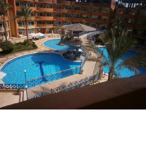 Oasis Resort & Apartment