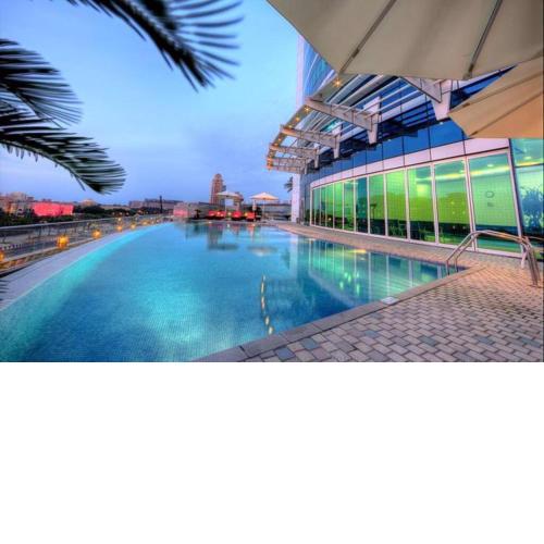 Ocean Heights. Lovely 1 Bed Apartment with Seaview