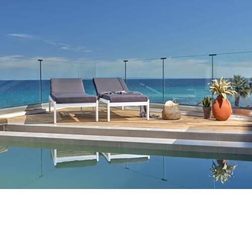 Oceanis Luxury Suites