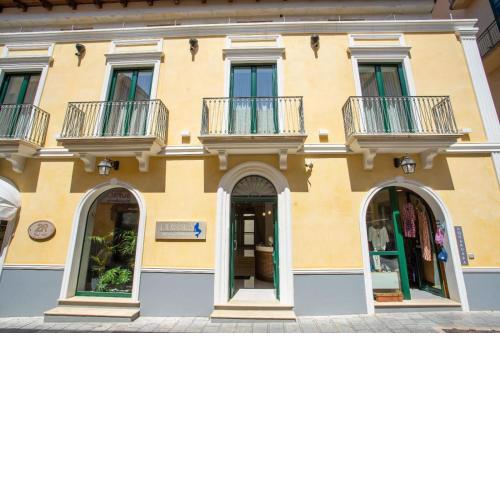 Odissea Residence e Rooms