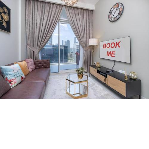 OFFER! 50% off! 1 bed flat with amazing views!