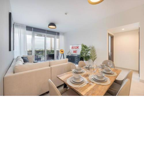 OFFER! 50% OFF! Awesome space for 6!