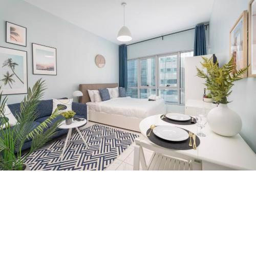OFFER! 50% OFF! Cool studio in centre of Marina