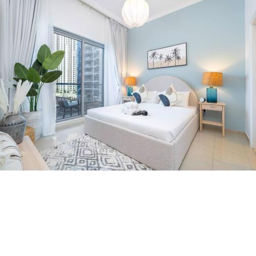 OFFER! 50% OFF! Gorgeous 1 bed with great views!