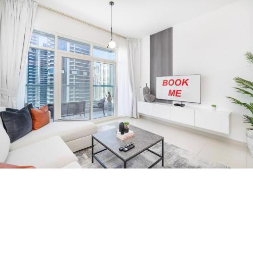 OFFER! 50% OFF! Sensational Dubai Marina views!