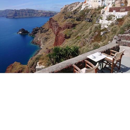 Oia Waves large cavehouse caldera and volcano view