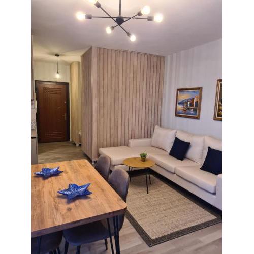 Old Beach Apartment Vlora