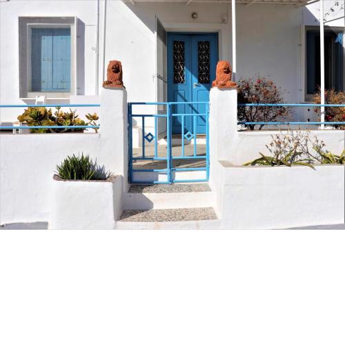 Old Granny's Home in Plakes Milos