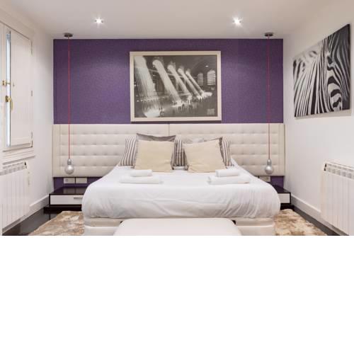 OLD TOWN II apartment by Aston Rentals