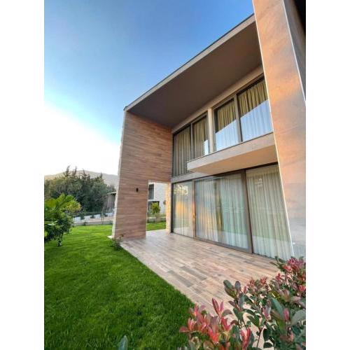 Olea residence, Lemon tree Villa