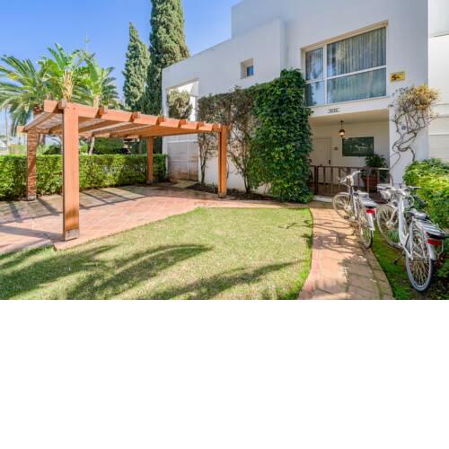 OleHolidays Guadalmina Golf Plaza